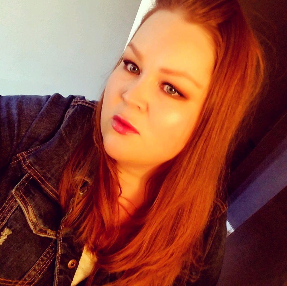 Meet your Posher, Carly